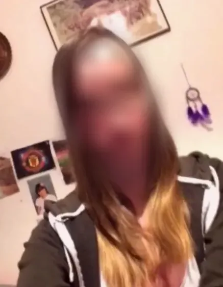 Carla, 25