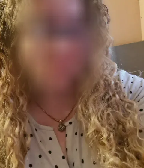 Fatma, 26