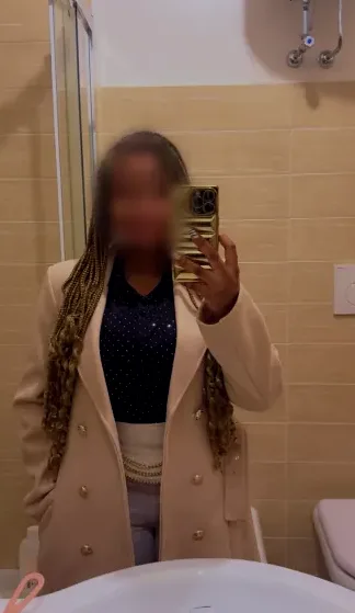 Franziska, 27