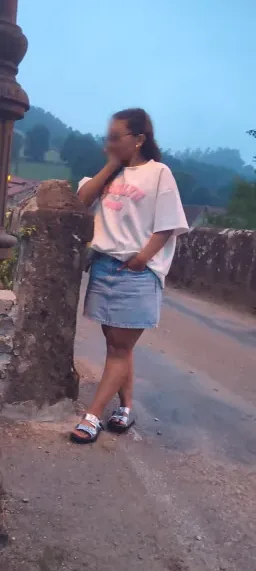 Larissa, 32