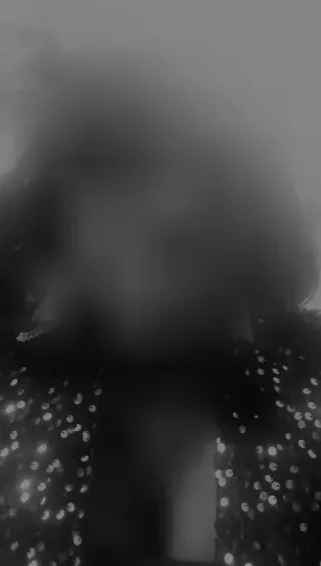 Linda, 25