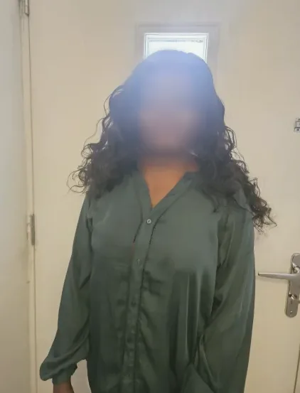 Özlem, 33