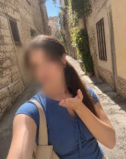 Paula, 26