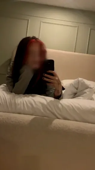 Sophie, 20