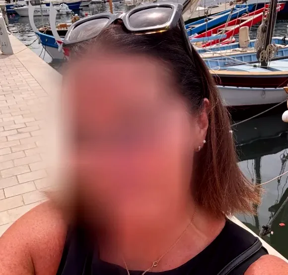 Marlene, 32